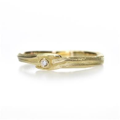 Fijne ring in goud met diamant