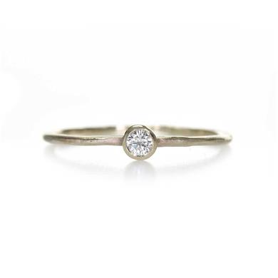 Fijne ring in goud met diamant