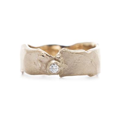 Asymmetrische brede ring met diamant