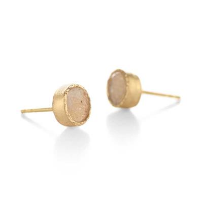Earrings wit agate